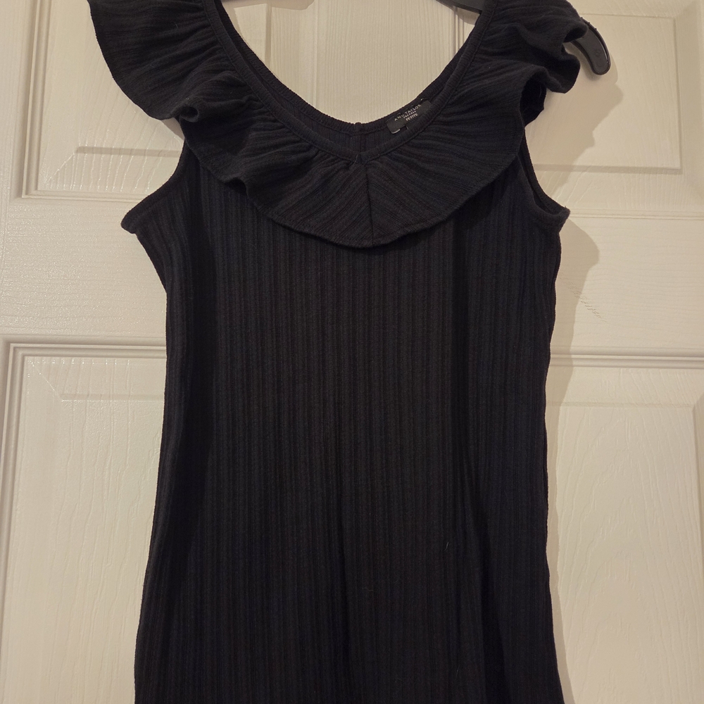 Ann Taylor Women Small Petite Black Ruffle Neck Sleeveless Pleated Work Blouse